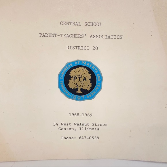 Vintage 1960s Canton Illinois Central School District #20 PTA Directory - Picture 2 of 11